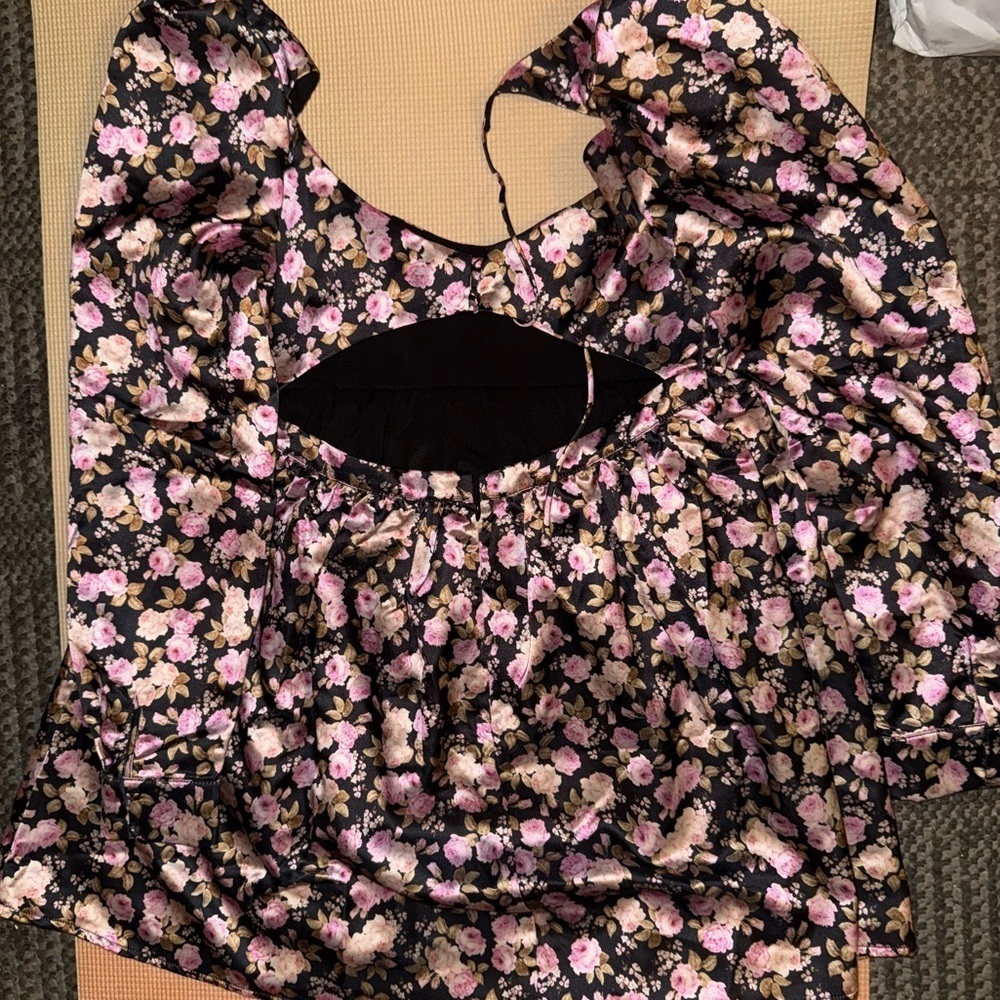 For love and lemons long sleeves Kate dress medium - Picture 4 of 5